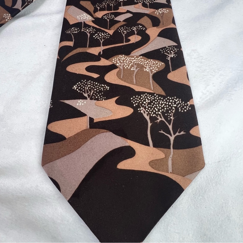 Pierre Martin Vintage Necktie - Artisan Landscape Motif in Earth Tones - Picture 5 of 8